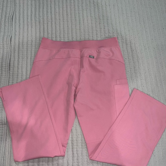 *LIMITED EDITION* CHALK cargo scrub pants! - Picture 2 of 2